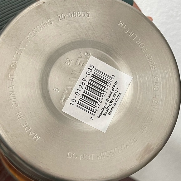 Stanley Double XL 2 qt Vacuum Travel Camping Bottle Thermos with  handle Green - Picture 7 of 8